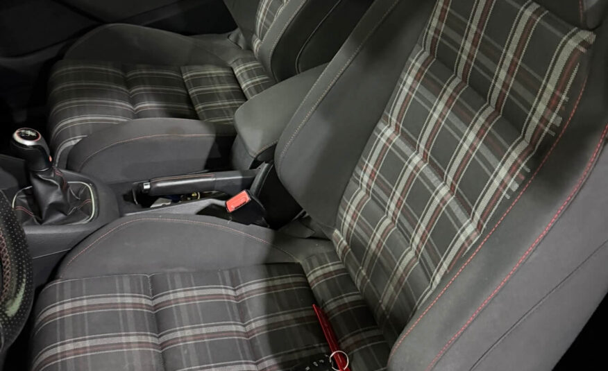 VOLKSWAGEN GOLF GTI VI 2.0 TSI 210CV 3P