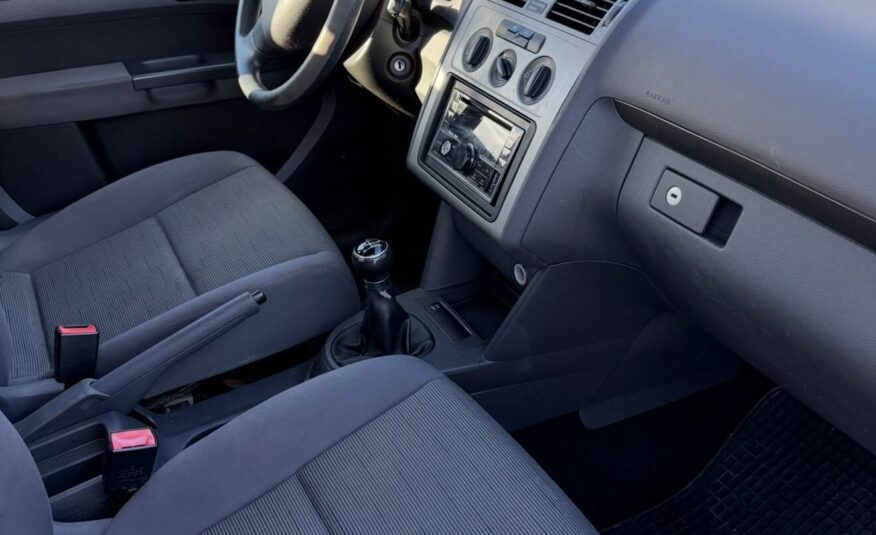 VOLKSWAGEN TOURAN 1.9 TDI  CONCEPTLINE