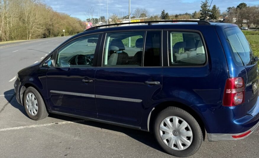 VOLKSWAGEN TOURAN 1.9 TDI  CONCEPTLINE