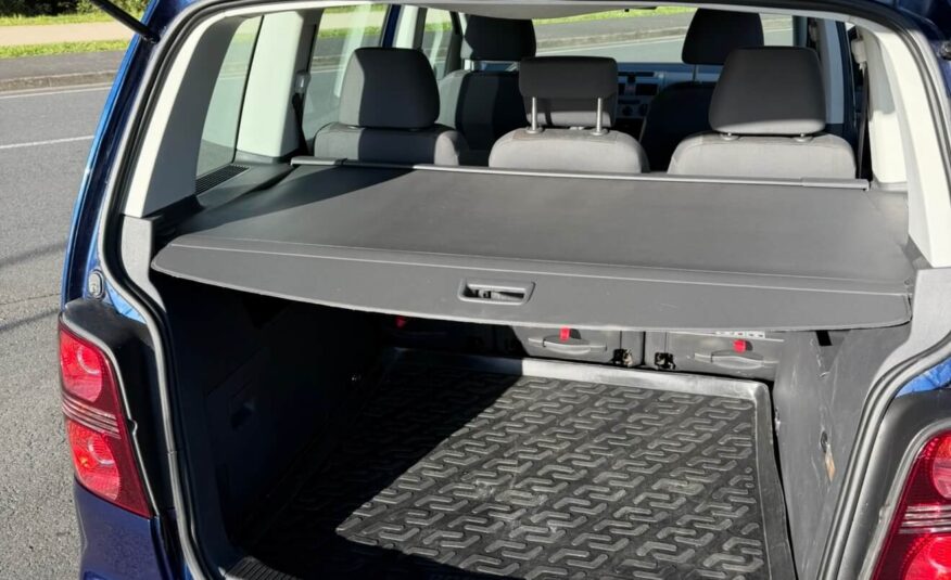 VOLKSWAGEN TOURAN 1.9 TDI  CONCEPTLINE