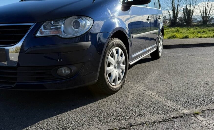 VOLKSWAGEN TOURAN 1.9 TDI  CONCEPTLINE