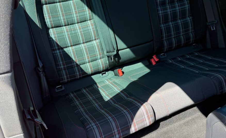 VOLKSWAGEN GOLF GTI VI 2.0 TSI 210CV